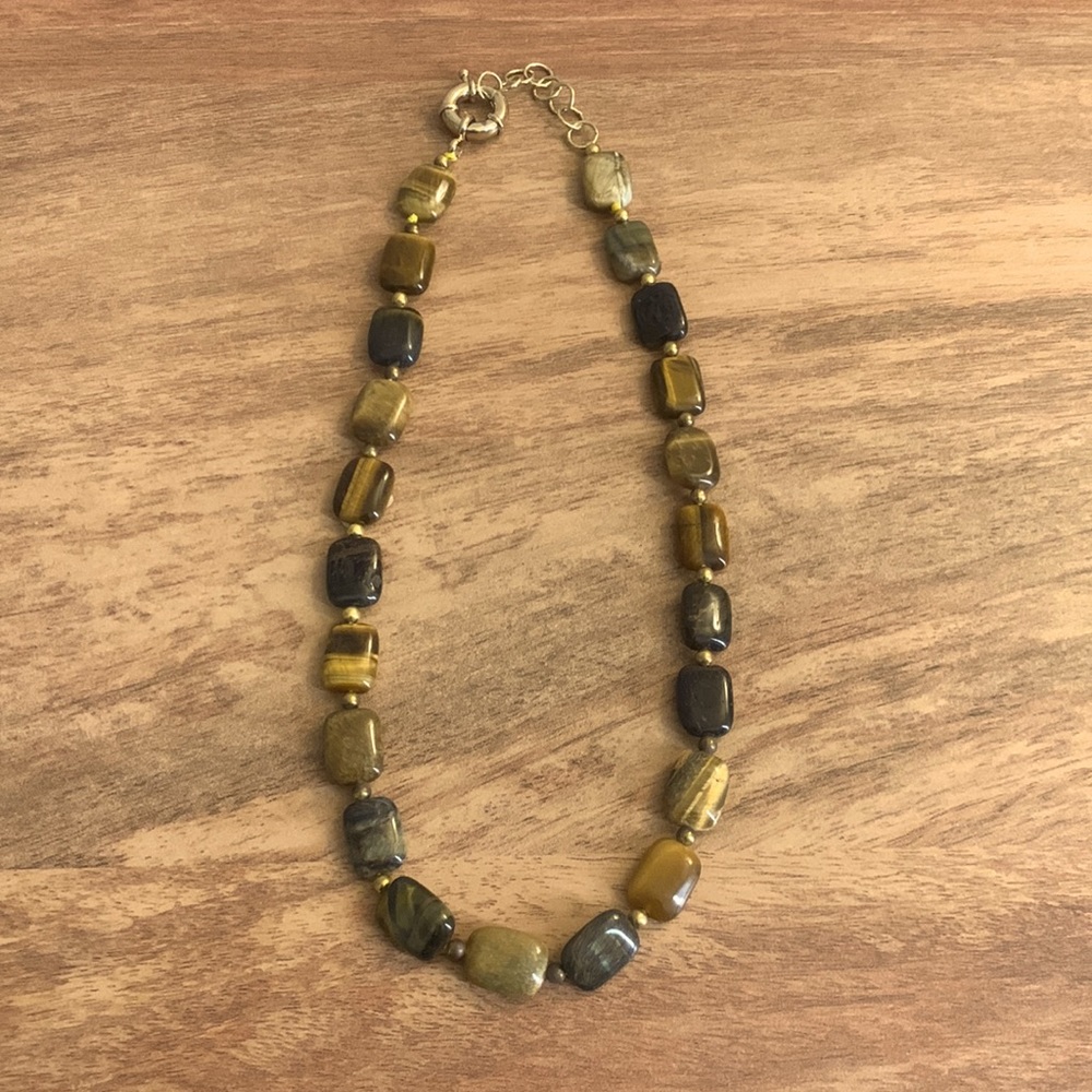 VINTAGE TIGER EYE NECKLACE W/ GOLD CLASP 14 KARAT.ITEM # 52